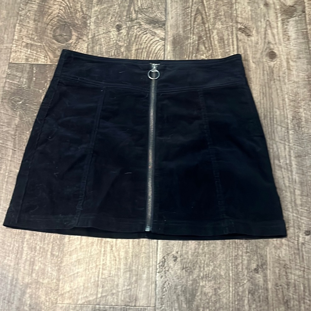 🛍️5 for 25🛍️Black corduroy skirt